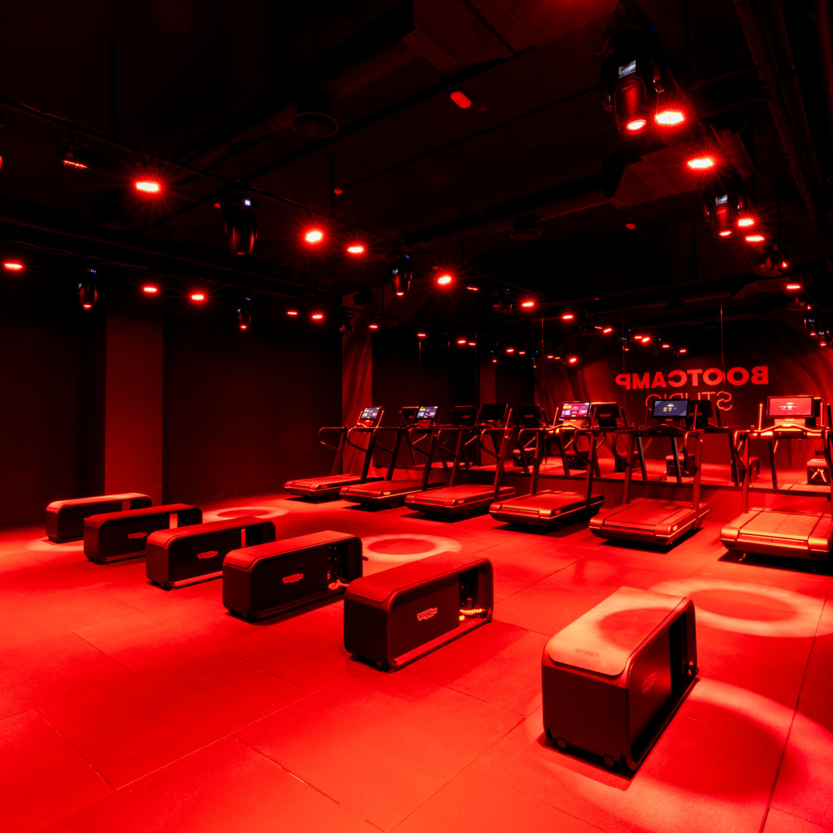 Bootcamp high-intensity training studio at Eliteness Ville Verte